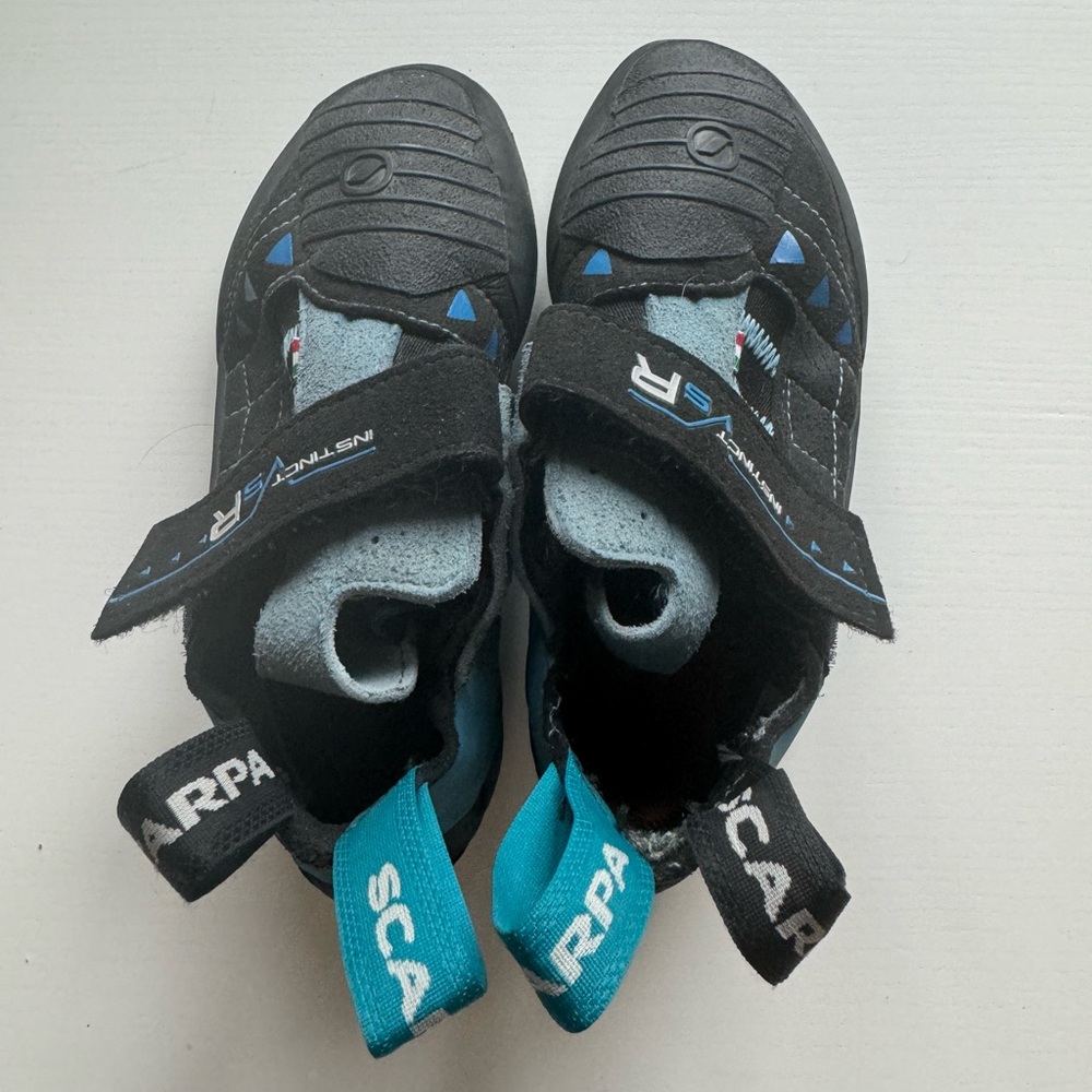 Performance rock climbing shoes Scarpa Instinct VSR